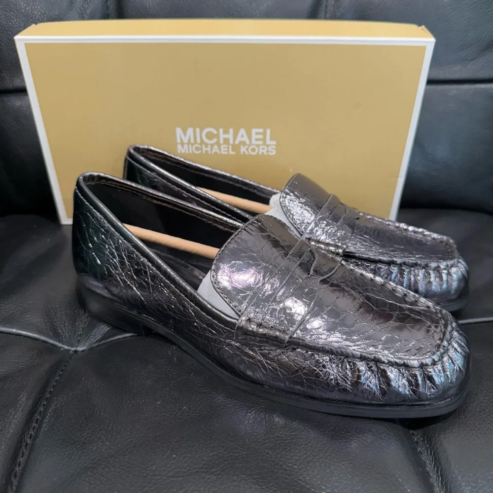 MICHAEL KORS Carlson Crackled Metallic Leather Loafer‎